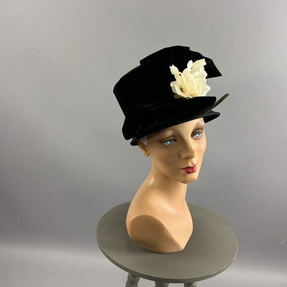 Vintage 1960s Black Straw Bucket Hat  with Large White Flower & Velvet  Ribbon main image 8
